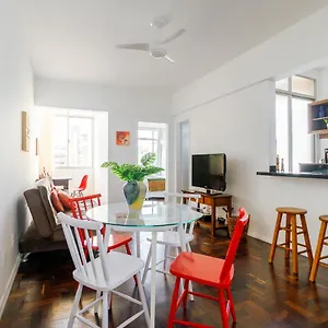 Comodidade No Coracao De Floripa Apartamento